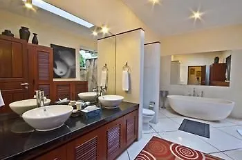 Hotel Bugis 4*
